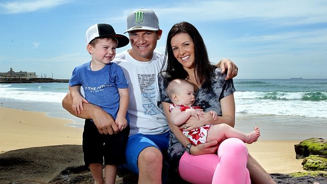 Image of Chad Reed his wife, Ellie Reed and children