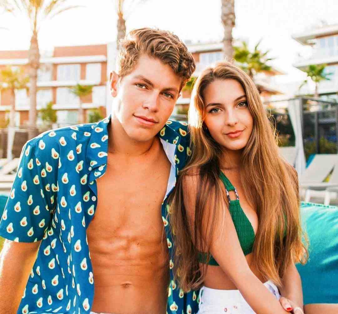 Image of famous YouTuber, Lexi Rivera and her boyfriend
