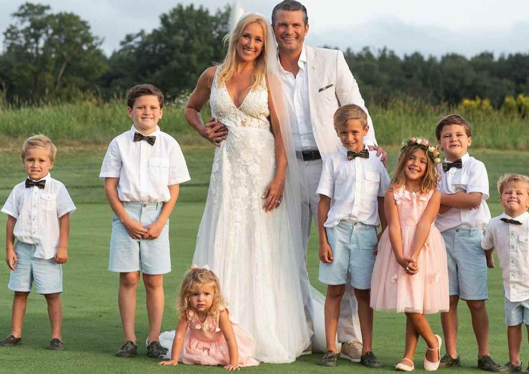 Image of Fox Nation's producer, Jennifer Rauchet with her family 