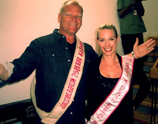 Image of a Canadian businessman and builder, Mike Holmes and ex-wife