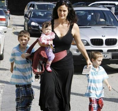 Image of famous actor, Steven Roy's wife and kids