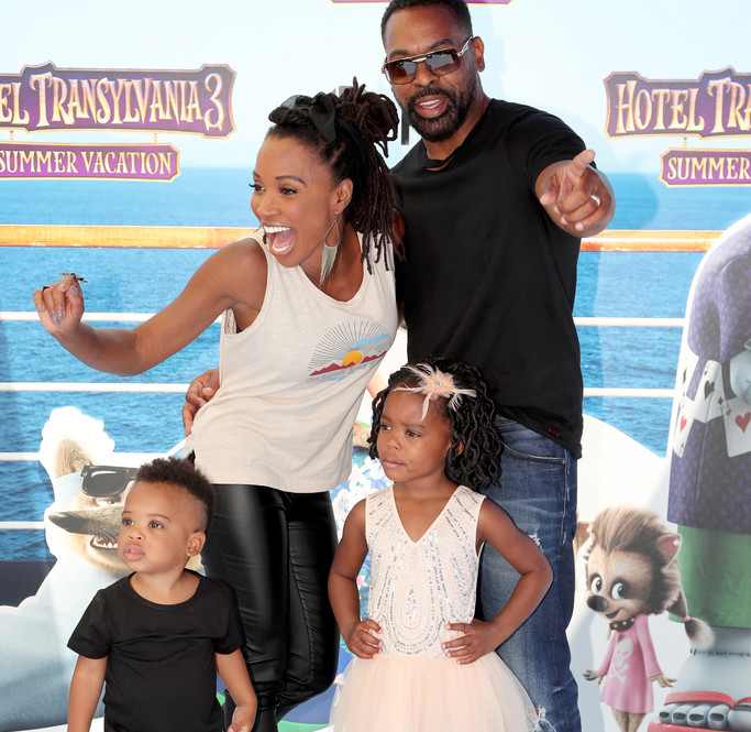 Daren Dukes with his wife and kids