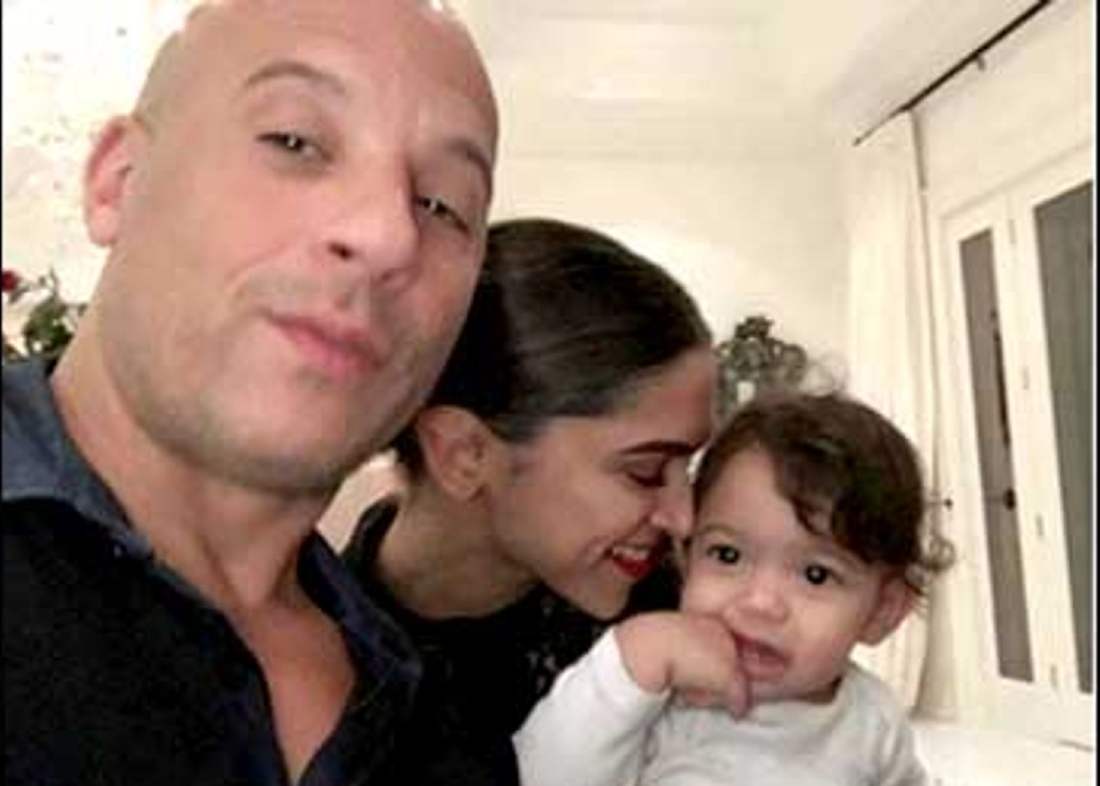 Images of Paulina Sinclair with her parents