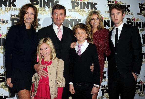 Emma Gretzky with her parents and siblings