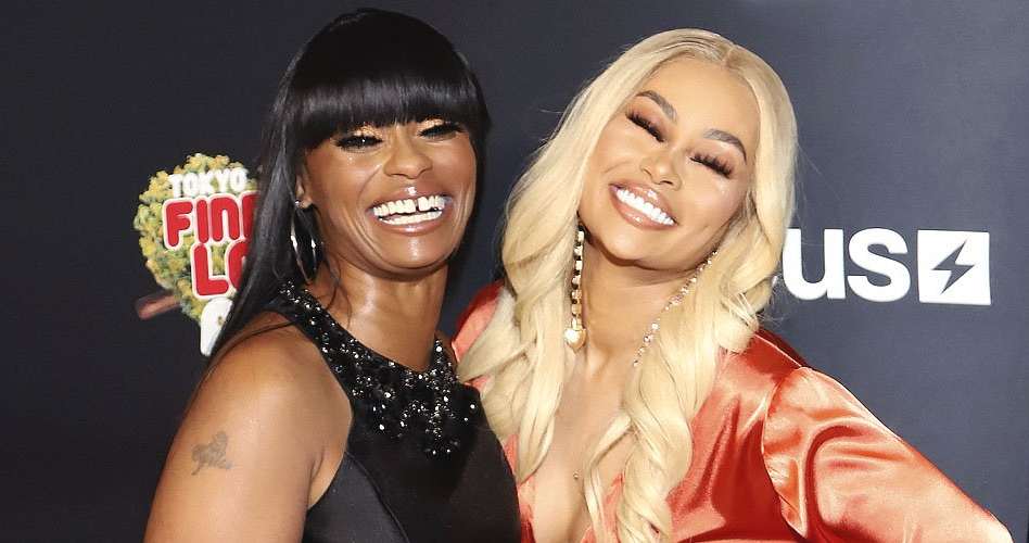 Shalana Hunter smiling with her daughter, Blac Chyna