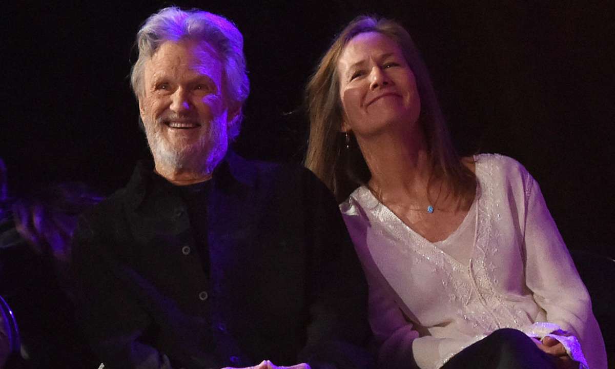 Age and Facts about Kris Kristofferson Wife, Lisa Meyers