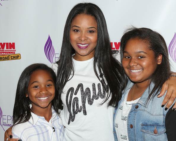 Mechelle Epps with her daughters