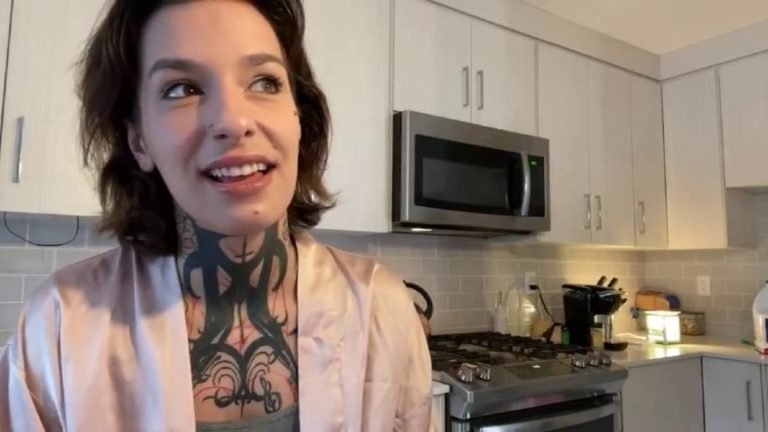 Roma Army (Chloe Roma): Her Real Name, Age, and Boyfriend