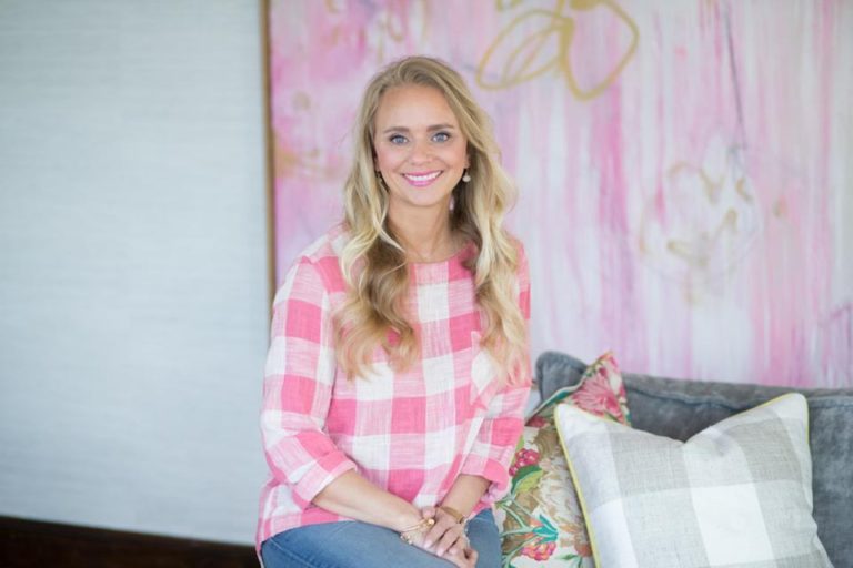 Tamara Day (Bargain Mansions) Age, Net Worth and Wikipedia