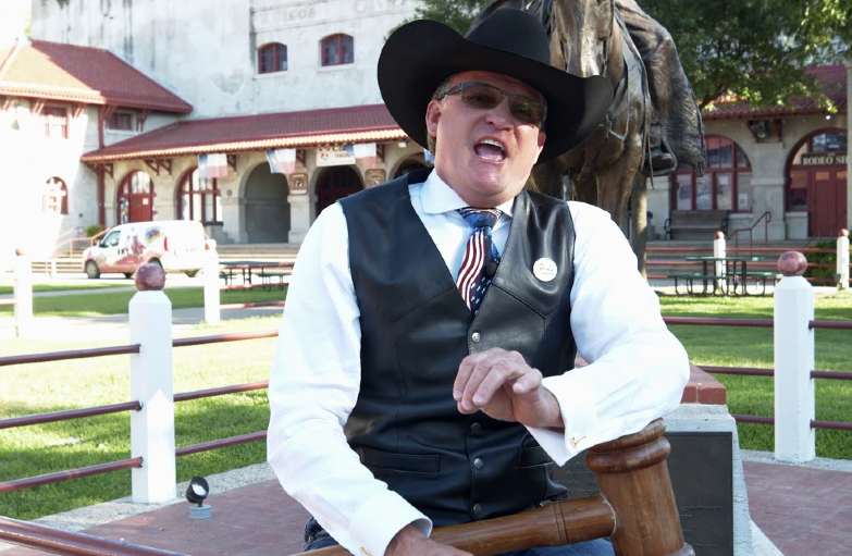 Texas Flip and Move Auctioneer Myers Jackson
